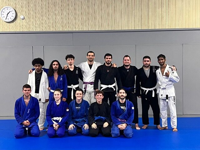 Pratique du Jiu-Jitsu Brésilien en kimono